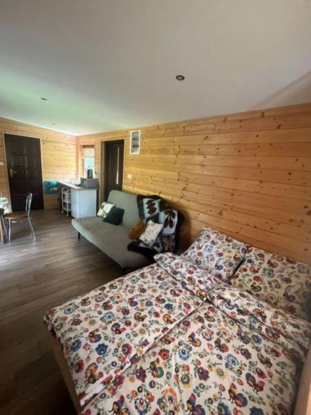 Lesny Zakatek Bed & Breakfast Smardzewice Eksteriør bilde