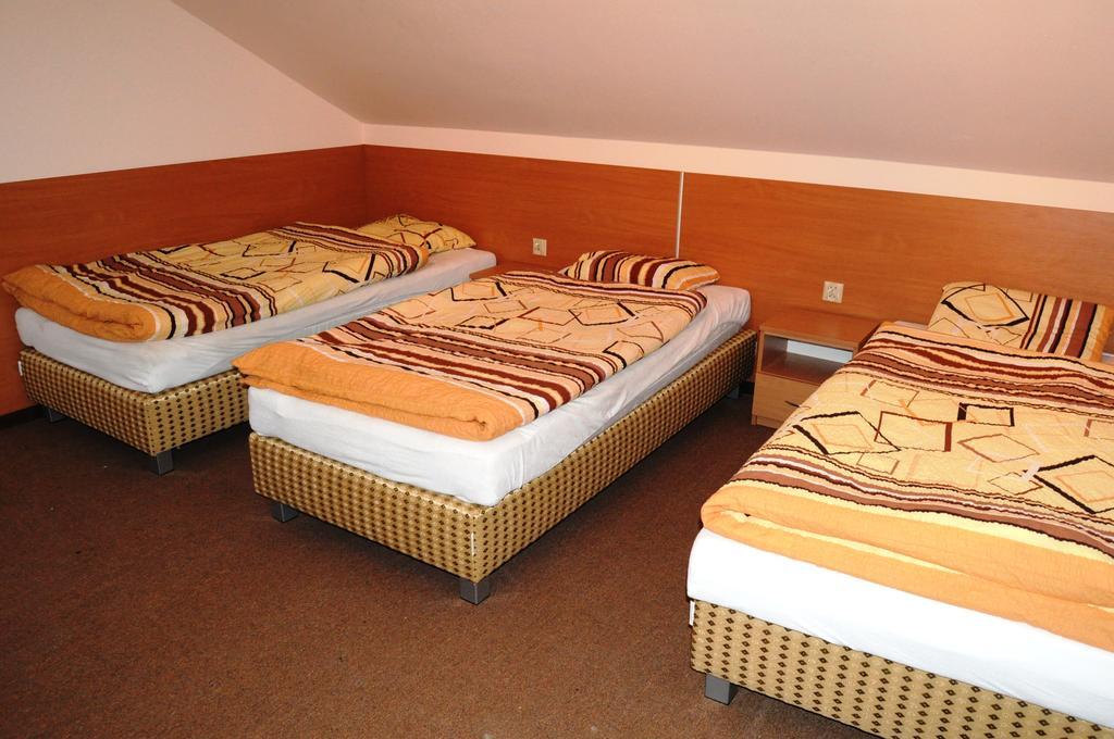 Lesny Zakatek Bed & Breakfast Smardzewice Eksteriør bilde